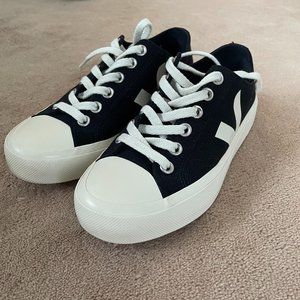 Veja Wata II Low sneaker black size 6